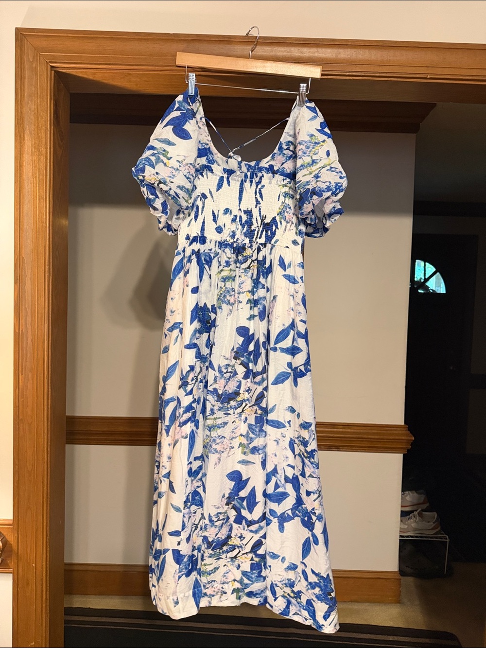Blue Floral Puff-Sleeve Midi Dress - Women's